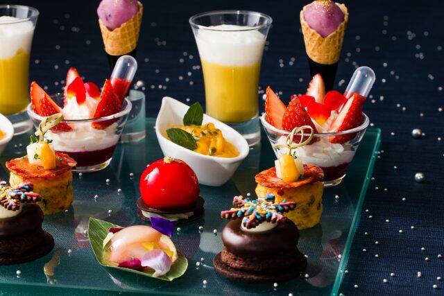 【コンラッド東京】夏の風物詩・花火の上がる夏祭りをテーマにしたスイーツを堪能