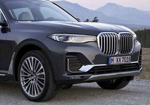 BMWの新型「X7」がSUVの「最上級ラグジュアリー」を再定義する