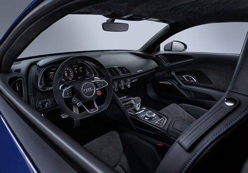 アウディ史上最強の620psを発揮する「R8クーペ／スパイダー」が登場！