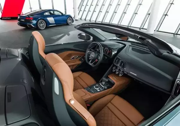 「アウディ史上最強の620psを発揮する「R8クーペ／スパイダー」が登場！」の画像