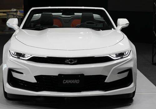 唯一無二の存在感！　マッスルカーの雄「カマロ」がフロントフェイスを刷新