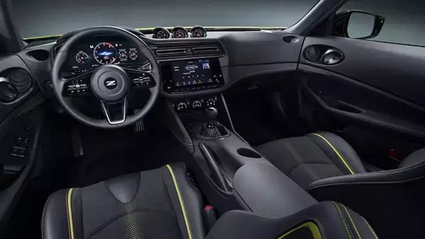 「新型「フェアレディZ」に胸アツ！　V6ツインターボ＋6速MTを搭載！」の画像