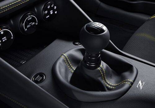 新型「フェアレディZ」に胸アツ！　V6ツインターボ＋6速MTを搭載！