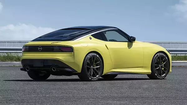 「新型「フェアレディZ」に胸アツ！　V6ツインターボ＋6速MTを搭載！」の画像