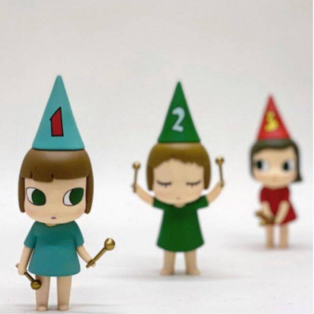 奈良美智作品のフィギュアがmoma Design Storeに登場 年12月28日 エキサイトニュース