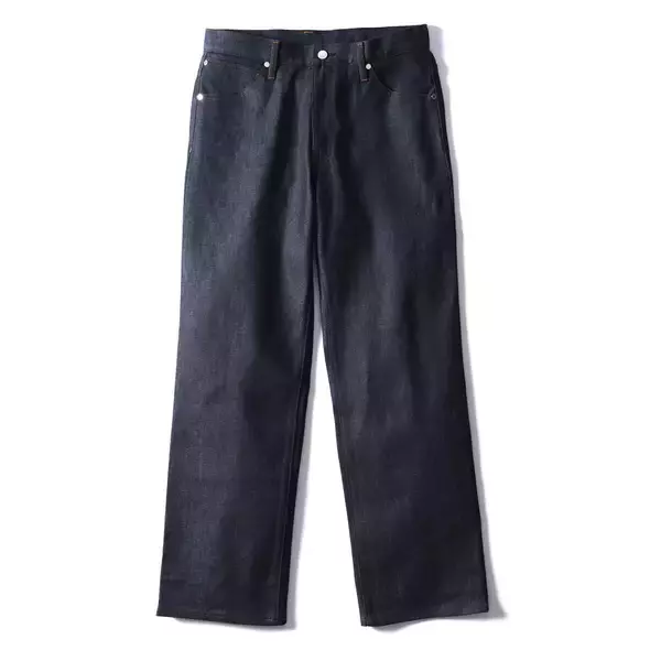 「フィット感抜群！FACTOTUMとESTNATIONによる、コラボレーションデニム登場」の画像