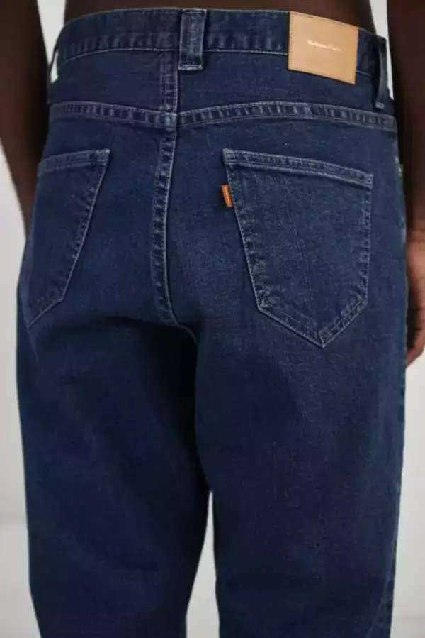 「フィット感抜群！FACTOTUMとESTNATIONによる、コラボレーションデニム登場」の画像