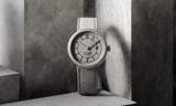 「トレンチウォッチをコンクリート素材で再現した「セクターダイヤルコンクリート腕時計」」の画像7