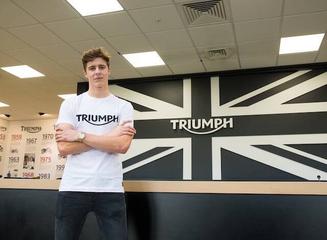 BSB「英国スーパーバイク選手権」に参戦するトライアンフ新型バイク発表