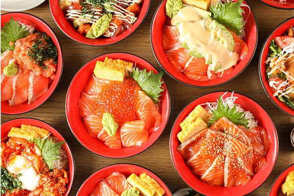 13種類のサーモン丼を用意した サーモンの鬼人 デリバリーを開始 21年5月30日 エキサイトニュース 13種類のサーモン丼を用意した サーモンの鬼人 デリバリーを開始 21年5月30日 エキサイトニュース