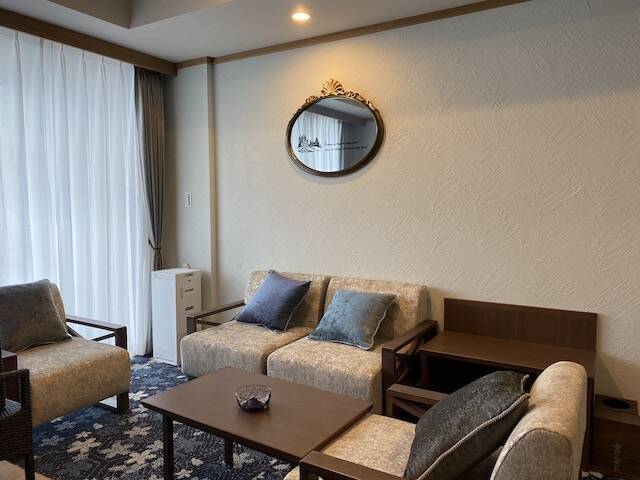 眺望浴場で寛ぐ。名湯・草津温泉に「ラビスタ草津ヒルズ」誕生