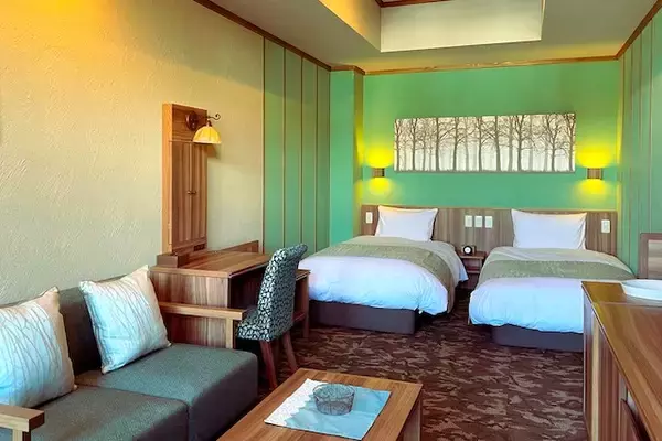 「眺望浴場で寛ぐ。名湯・草津温泉に「ラビスタ草津ヒルズ」誕生」の画像