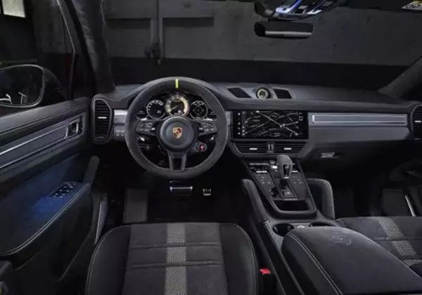 「0-100km/h加速＝3.3秒！ターボの上をいく「カイエン ターボGT」が登場」の画像