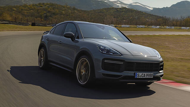 0-100km/h加速＝3.3秒！ターボの上をいく「カイエン ターボGT」が登場