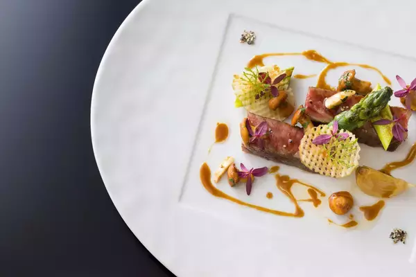「恵比寿「ラ ターブル ドゥ ジョエル・ロブション」夏が旬の食材を楽しむコース」の画像