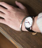 「上品な印象を与えるシンプルバングル「Press」」の画像4