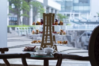 「横浜ランドマークタワー」のアフタヌーンティースタンドで素敵なひと時を