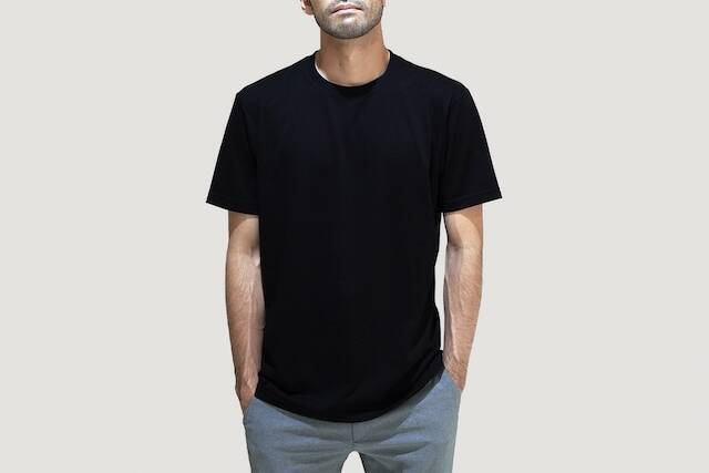 黒の常識を変える 特許技術で作った色あせない黒ポロと黒t 21年9月4日 エキサイトニュース