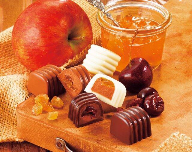 ティータイムに！ロイズから‟焼きりんご”などフルーツ使用の限定チョコレートが登場
