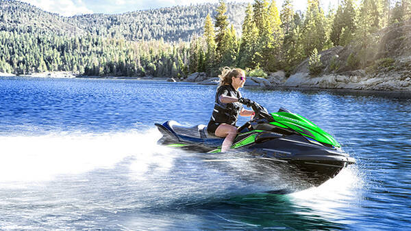 海の上を走る爽快感 カワサキがジェットスキー4機種を発表 21年10月30日 エキサイトニュース 海の上を走る爽快感 カワサキがジェットスキー4機種を発表 21年10月30日 エキサイトニュース