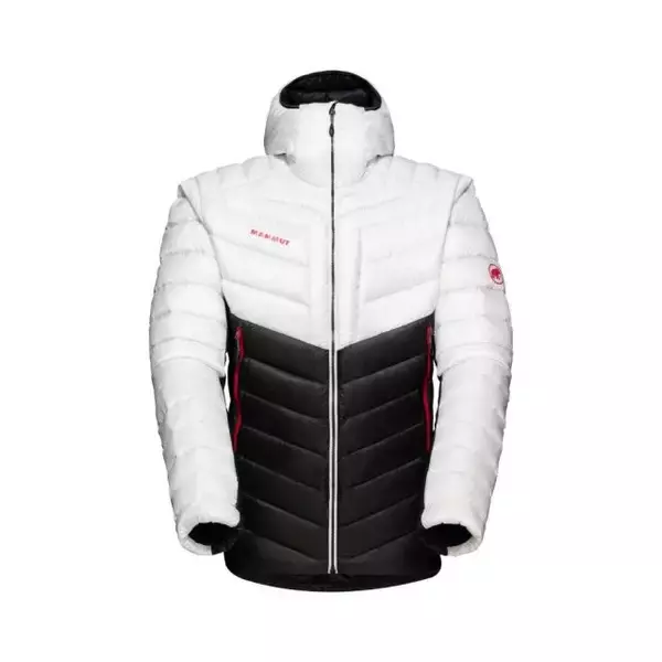 「登山やクライミングで大活躍するウェア。マムートのパフォーマンス・コレクション」の画像