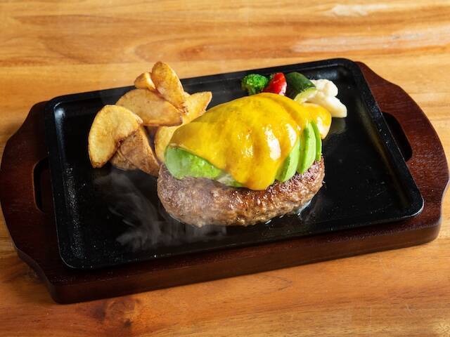 名古屋、噂の肉カフェ「NICK STOCK」mozoワンダーシティに誕生