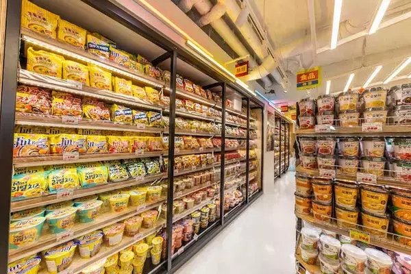 「吉祥寺にラオックスの新業態アジア食品専門店『亜州太陽市場』誕生」の画像