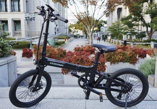 圧倒的な軽さ！カーボンフレームによる折りたたみ電動アシスト自転車「Carbon Age」