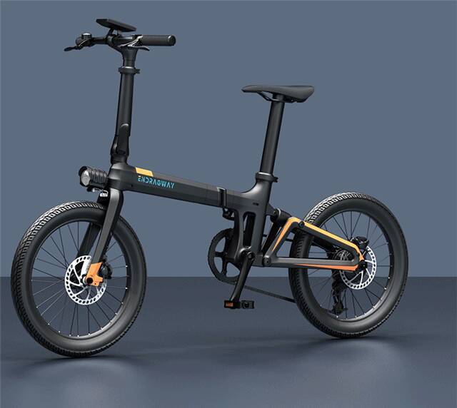 圧倒的な軽さ！カーボンフレームによる折りたたみ電動アシスト自転車「Carbon Age」