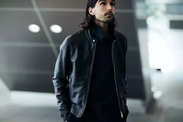 「銀座＆福岡のバーニーズ ニューヨークでレザーアウターウェアのオーダーイベント開催」の画像