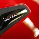 前と後ろでクルマが違う!? プジョーから斬新過ぎる「208GTi」が登場