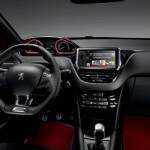 前と後ろでクルマが違う!? プジョーから斬新過ぎる「208GTi」が登場