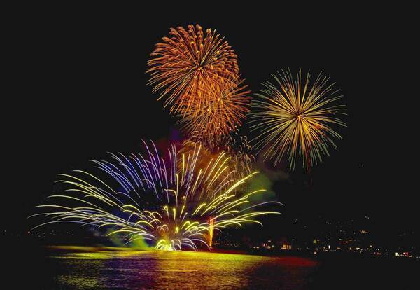 特別な夏の思い出に 伊東温泉 按針祭 海の花火大会 が素晴らしい 15年6月23日 エキサイトニュース