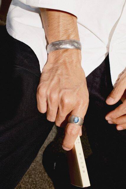 ジュエリーブランド「SIXTH NIGHT」から初となるラグジュアリーな一点物ユニセックスリングが登場