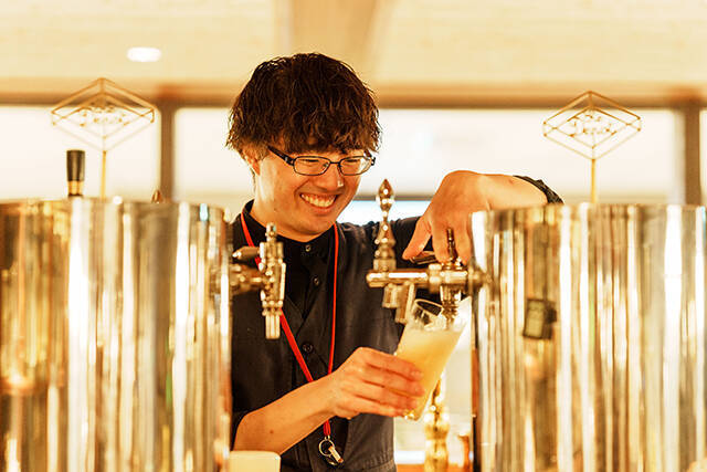 ＜東京駅構内＞同じ銘柄なのに注ぎ方は8種類！毎週水曜限定のビール飲み比べイベント「HAYASHI Beer Day」