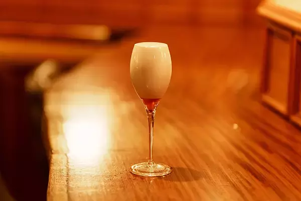 「＜東京駅構内＞同じ銘柄なのに注ぎ方は8種類！毎週水曜限定のビール飲み比べイベント「HAYASHI Beer Day」」の画像