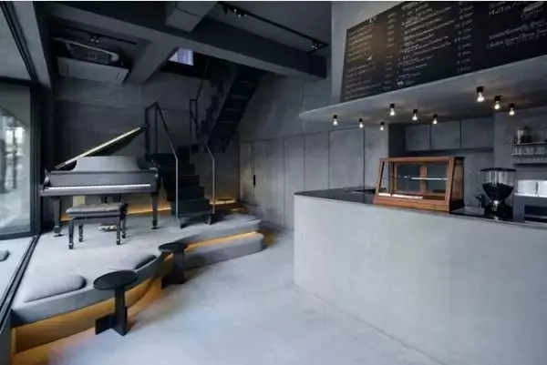 「こだわり抜いたコーヒーと上質なワインが楽しめる「Café Apéro」が西麻布にオープン」の画像