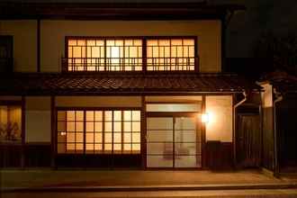 “町にそっと暮らす”を叶える宿。倉敷美観地区に一棟貸しの宿泊施設「泊葉」が誕生