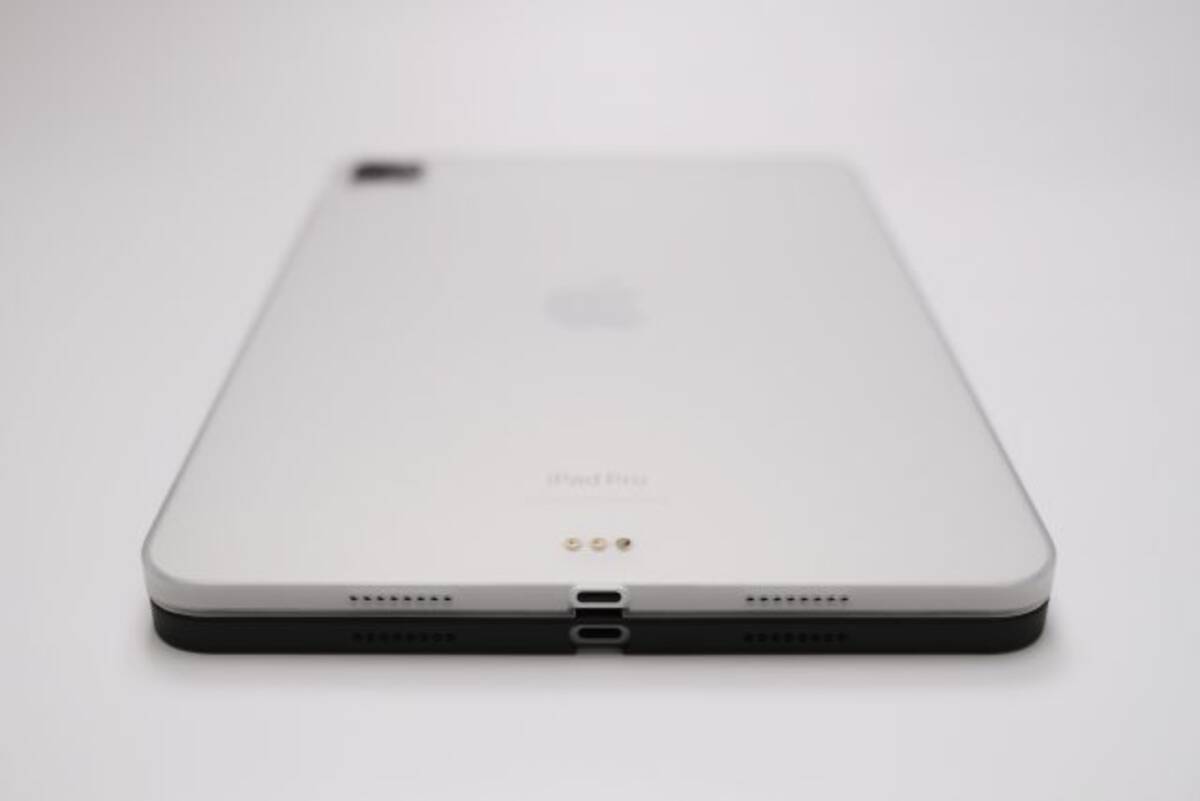 ほぼ、裸！」に見えるiPad Proケース。11インチ（第4世代）対応の超薄 