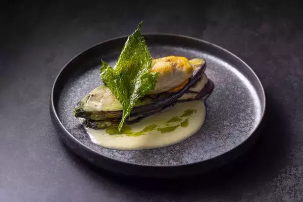 「コンラッド東京」のレストランやバー＆ラウンジに9月から秋食材を使った豪華コースが登場