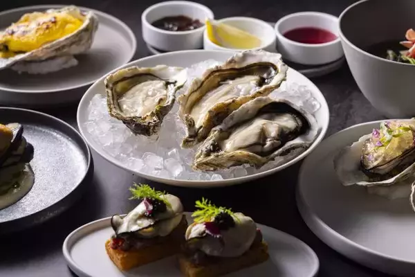 「「コンラッド東京」のレストランやバー＆ラウンジに9月から秋食材を使った豪華コースが登場」の画像