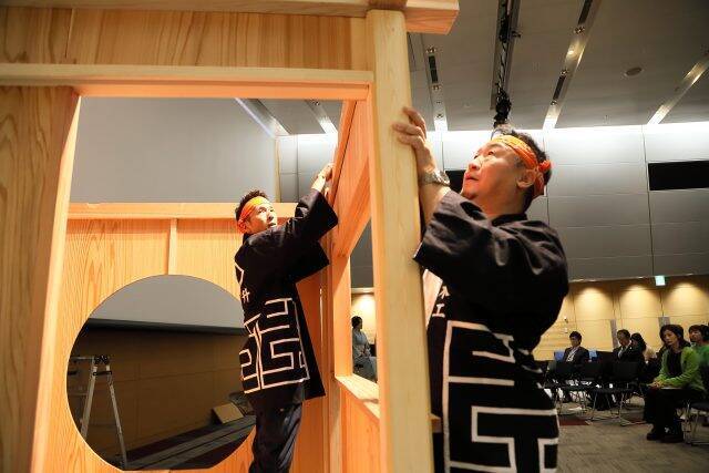 宮大工の技が生み出す「モバイル茶室」。羽田エアポートガーデンで1日限りの茶の湯イベント開催