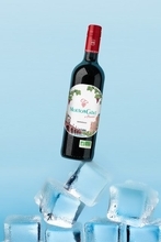 “冷やして飲む”新感覚のボルドー「ムートン・カデ・ルージュ・オーガニック・バイ・ピエール」が登場