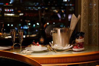 横浜・山下町｜ベーブ・ルースも利用した「ホテルニューグランド」で、Cheers！なクリスマスを過ごそう
