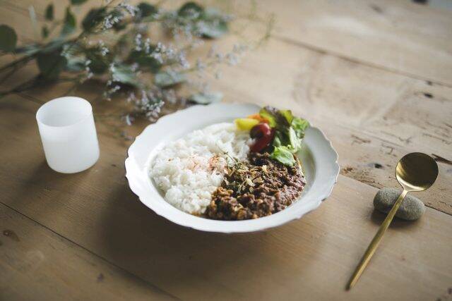 瀬戸内海が一望できるプライベートヴィラ「積修館」誕生。香川県三豊で体験する、非日常とくつろぎの時間
