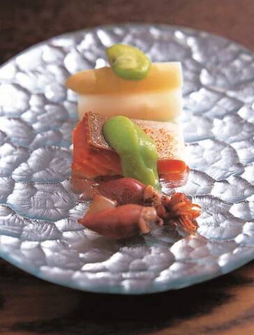 温泉旅館でミシュラン三つ星を味わう特別プラン「強羅花扇 円かの杜」の美食の宴「和食の醍醐味を知る」