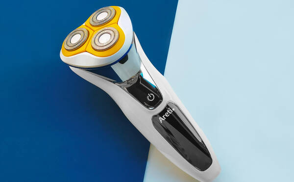 髭剃りでカミソリ負けしない肌へ 2種の刃を使い分けできるシェーバー 22年1月31日 エキサイトニュース