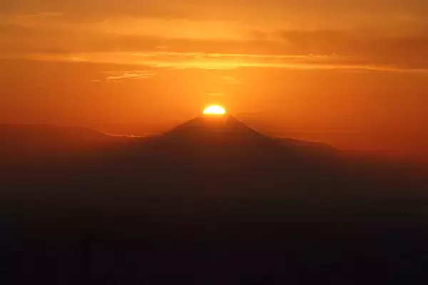 サンシャイン60展望台｜希少な絶景“ダイヤモンド富士”の鑑賞会を11月13日～11月17日に開催！