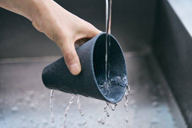 セラミックでコーヒーの不要な雑味を取り除く「cerapotta（セラポッタ）」のコーヒーフィルター