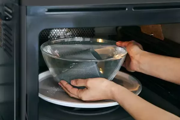 「セラミックでコーヒーの不要な雑味を取り除く「cerapotta（セラポッタ）」のコーヒーフィルター」の画像